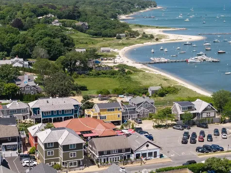 26 Union Court Vineyard Haven MA 02568