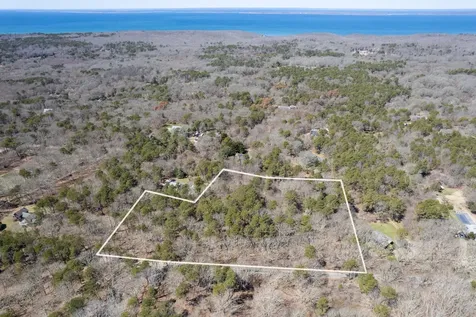 37 Bijahs Way Chilmark MA 02535