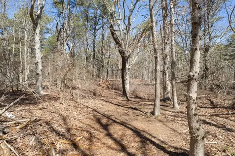 37 Bijahs Way Chilmark MA 02535