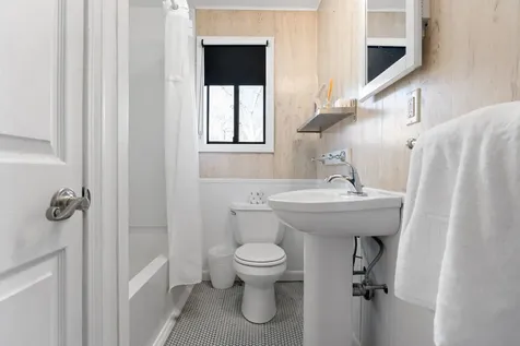 160 Bernard Circle Vineyard Haven MA 02568