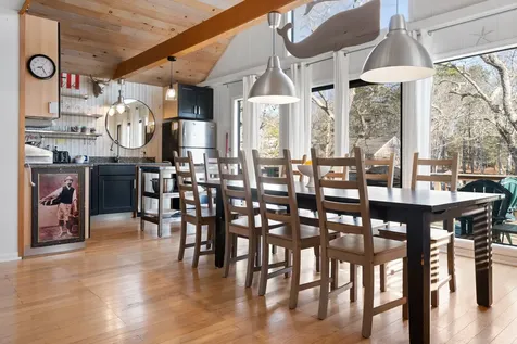 160 Bernard Circle Vineyard Haven MA 02568