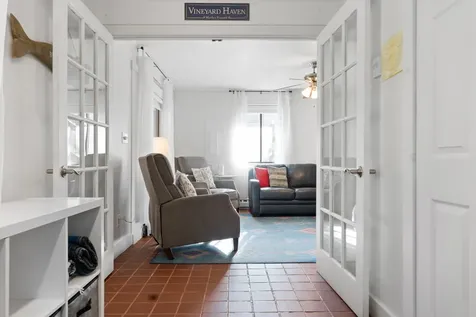 160 Bernard Circle Vineyard Haven MA 02568