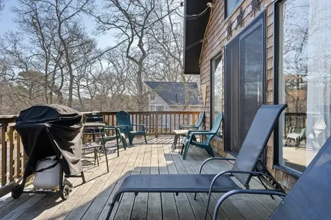 160 Bernard Circle Vineyard Haven MA 02568