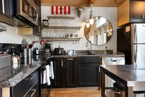 160 Bernard Circle Vineyard Haven MA 02568