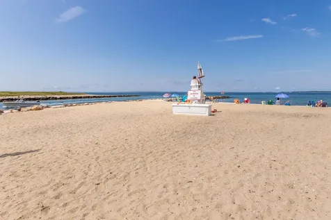 160 Bernard Circle Vineyard Haven MA 02568
