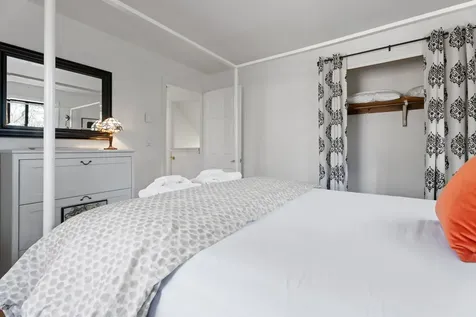 160 Bernard Circle Vineyard Haven MA 02568