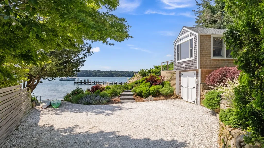 61 Hines Point Road Vineyard Haven MA 02568