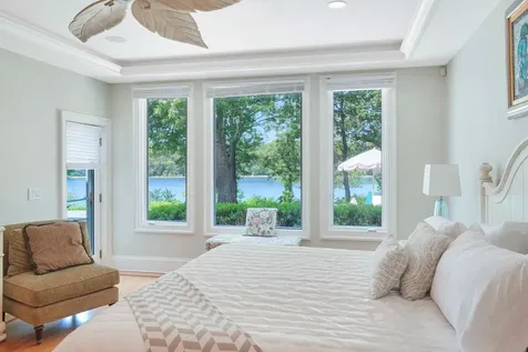 385 Barnes Road Oak Bluffs MA 02557