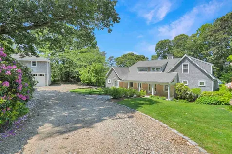 385 Barnes Road Oak Bluffs MA 02557