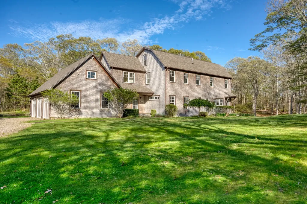 37 Memphremagog Avenue Vineyard Haven MA 02568