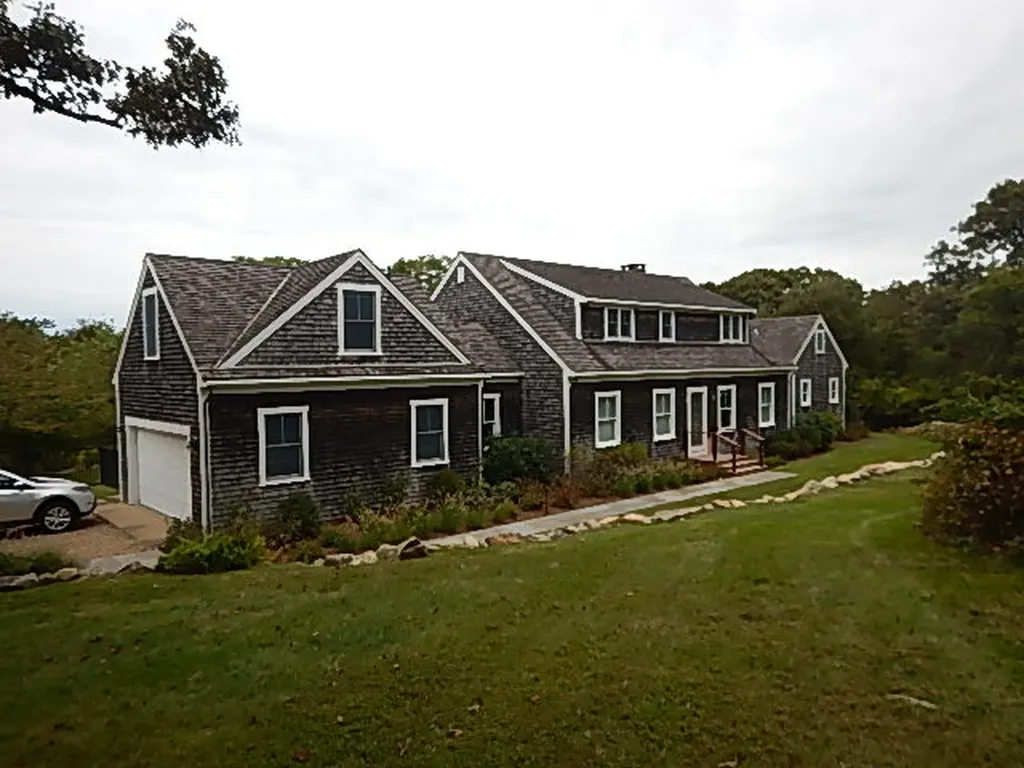 3 Tennis Lane Chilmark MA 02535