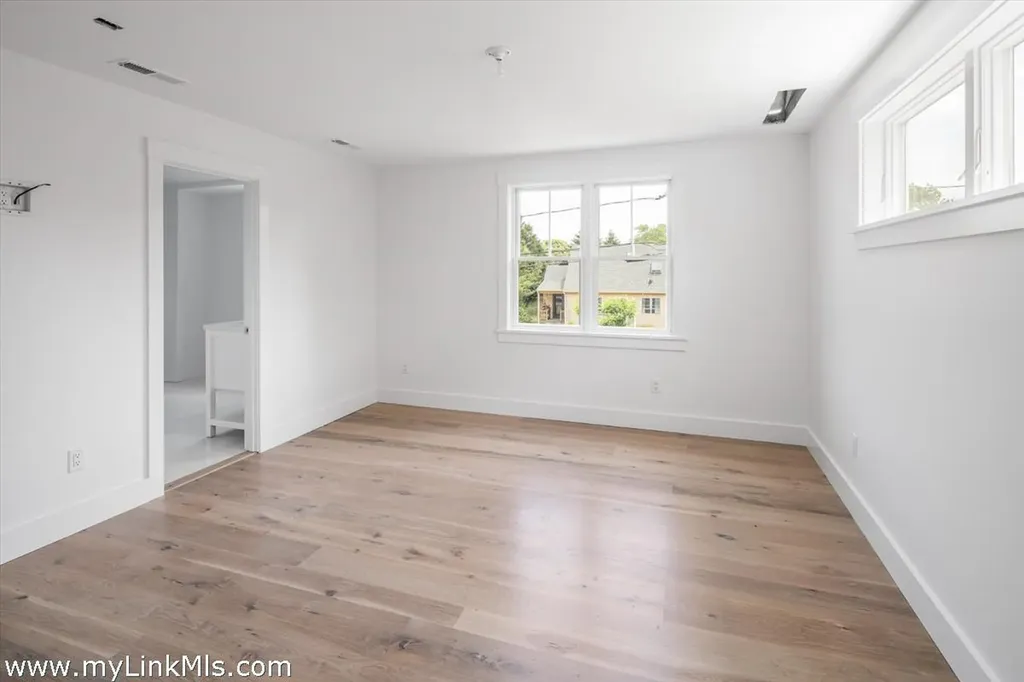 30 Franklin Avenue Oak Bluffs MA 02557