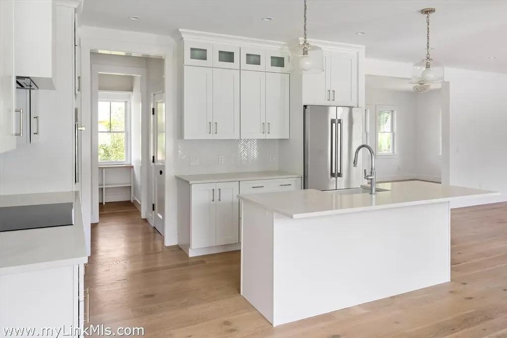 30 Franklin Avenue Oak Bluffs MA 02557