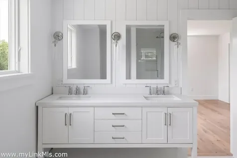 30 Franklin Avenue Oak Bluffs MA 02557