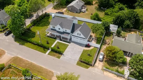 30 Franklin Avenue Oak Bluffs MA 02557