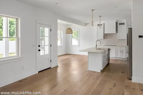 30 Franklin Avenue Oak Bluffs MA 02557