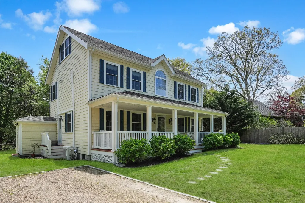 71 Sixth Street North Edgartown MA 02539