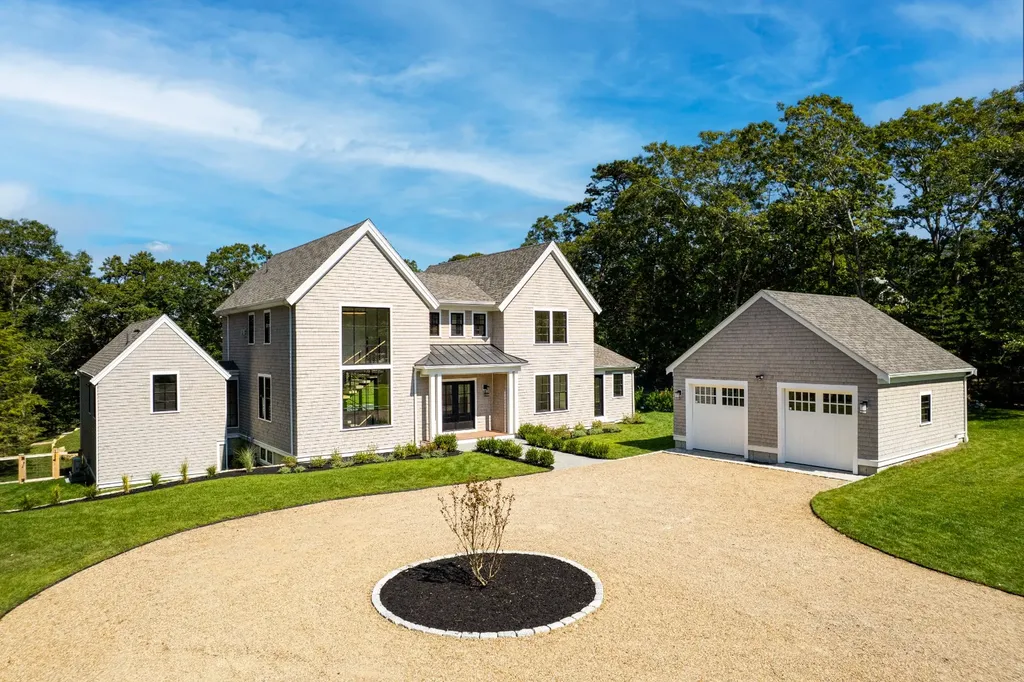 41 Crowell Lane Vineyard Haven MA 02568