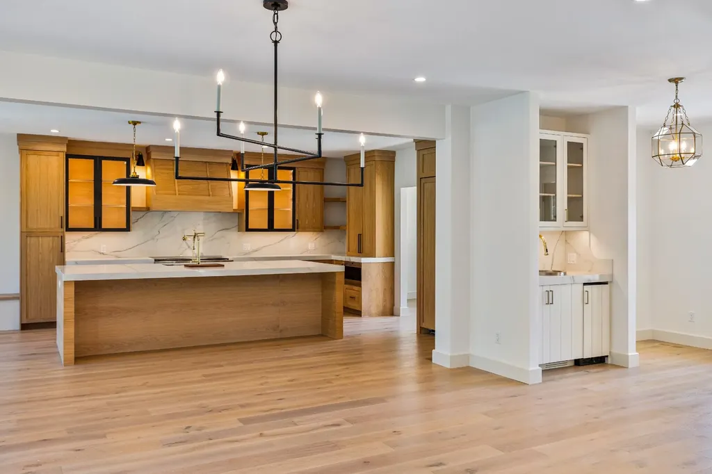 41 Crowell Lane Vineyard Haven MA 02568