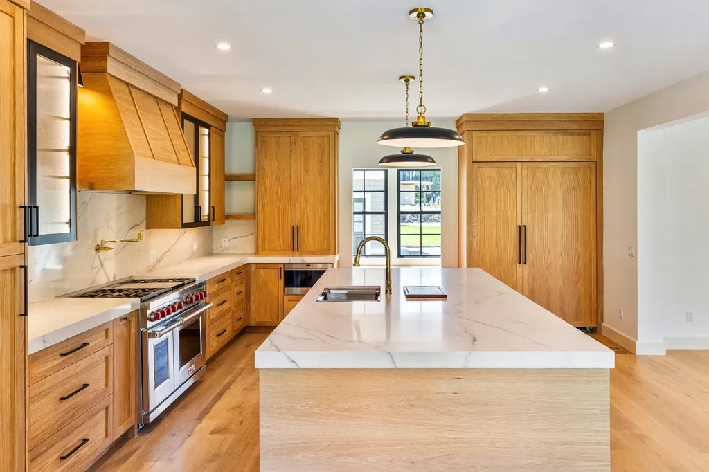 41 Crowell Lane Vineyard Haven MA 02568