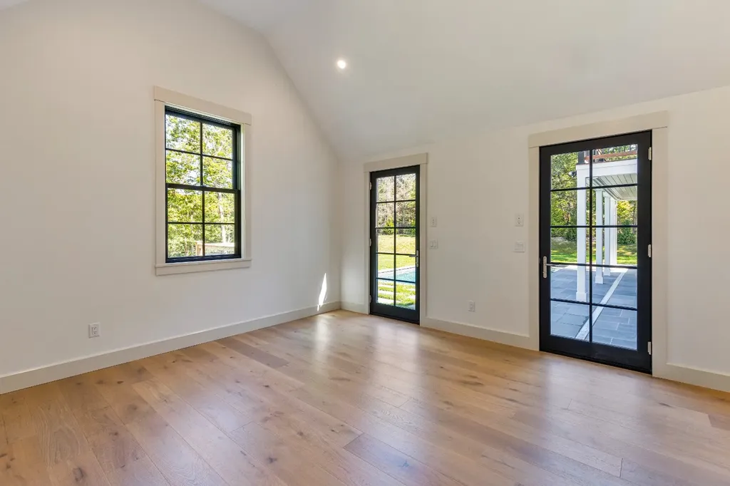 41 Crowell Lane Vineyard Haven MA 02568