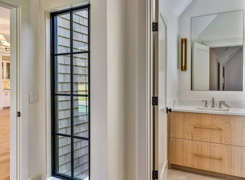 41 Crowell Lane Vineyard Haven MA 02568