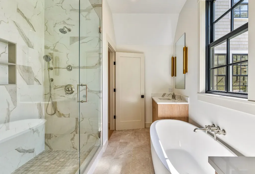 41 Crowell Lane Vineyard Haven MA 02568