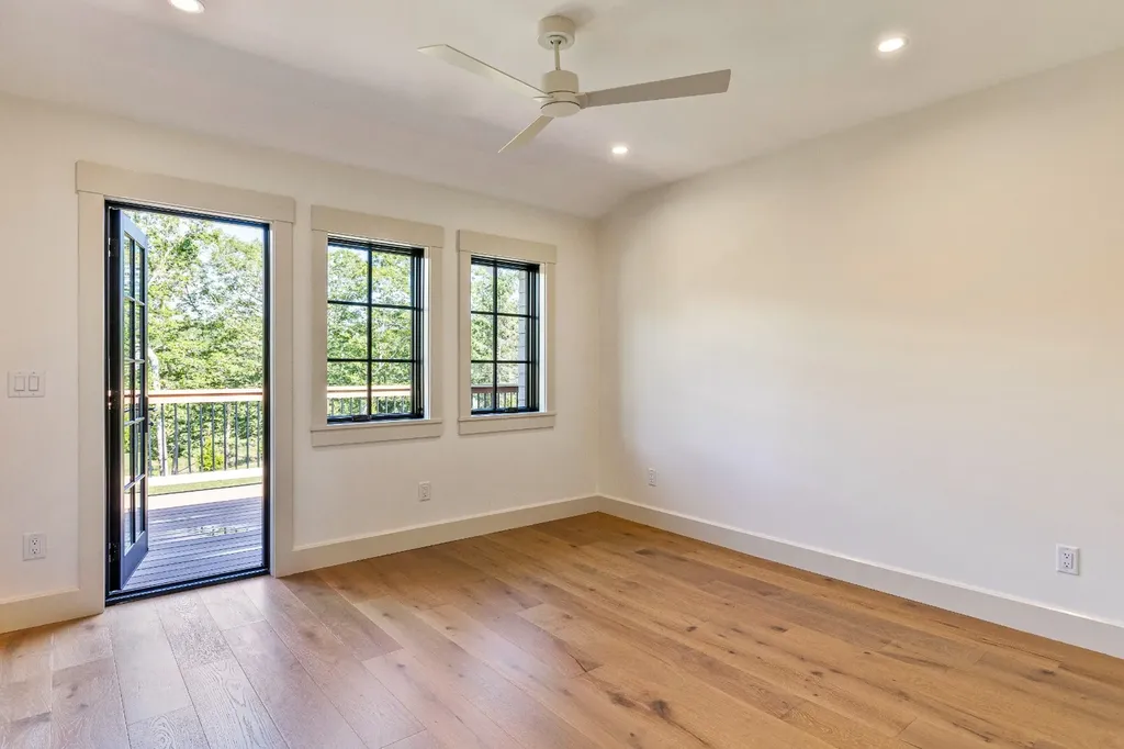 41 Crowell Lane Vineyard Haven MA 02568