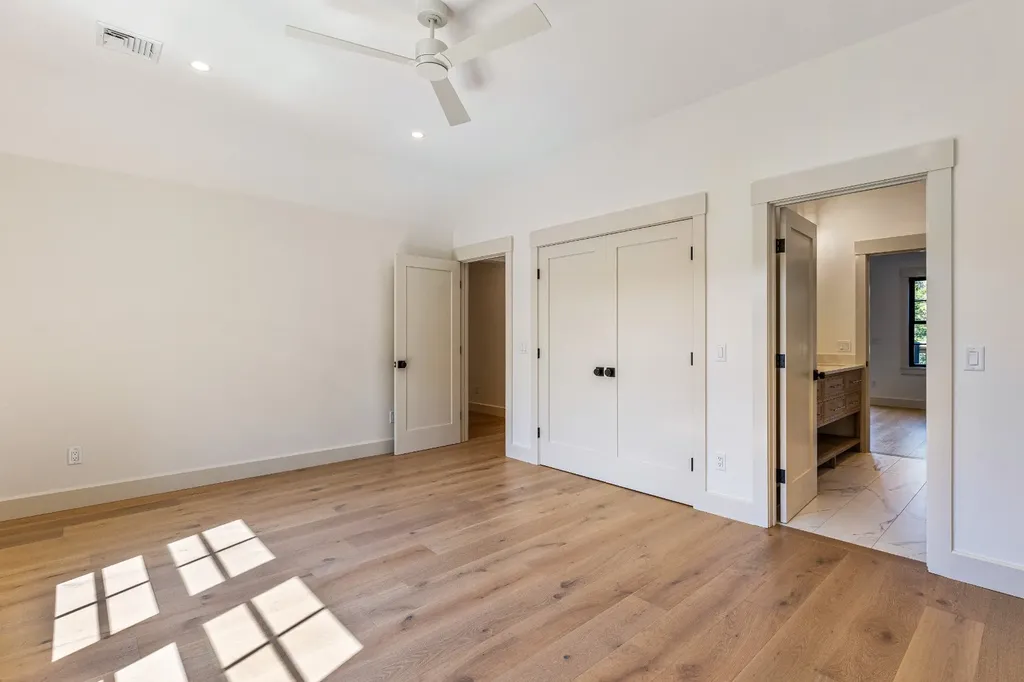 41 Crowell Lane Vineyard Haven MA 02568