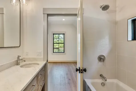 41 Crowell Lane Vineyard Haven MA 02568