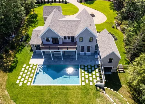 41 Crowell Lane Vineyard Haven MA 02568