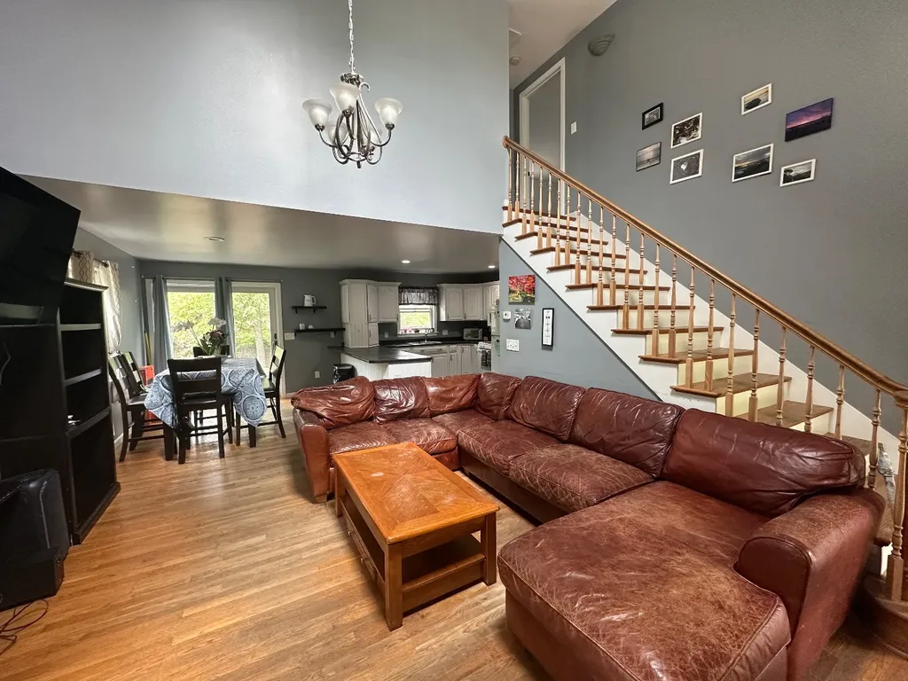 96 Manchester Avenue Oak Bluffs MA 02557