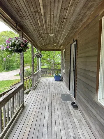 96 Manchester Avenue Oak Bluffs MA 02557