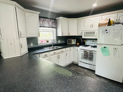 96 Manchester Avenue Oak Bluffs MA 02557