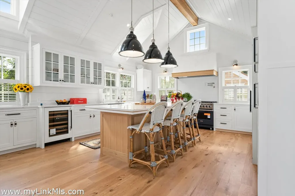 43 Peases Point Way S Edgartown MA 02539