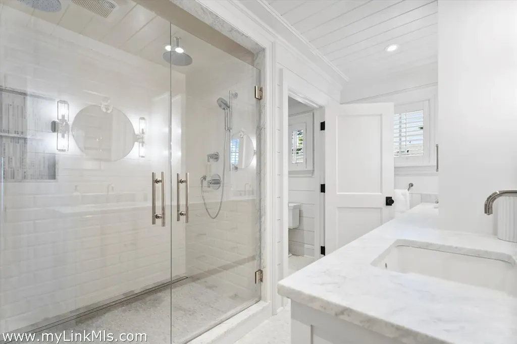 43 Peases Point Way S Edgartown MA 02539