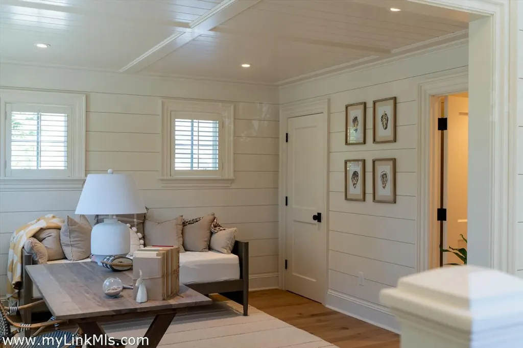 43 Peases Point Way S Edgartown MA 02539