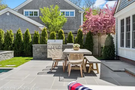 43 Peases Point Way S Edgartown MA 02539