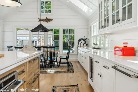 43 Peases Point Way S Edgartown MA 02539