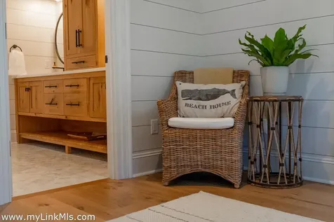 43 Peases Point Way S Edgartown MA 02539