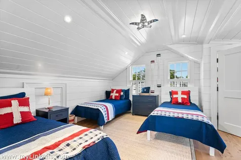 43 Peases Point Way S Edgartown MA 02539