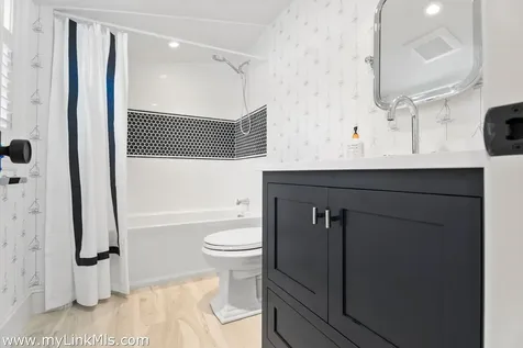 43 Peases Point Way S Edgartown MA 02539