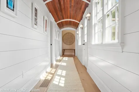 43 Peases Point Way S Edgartown MA 02539