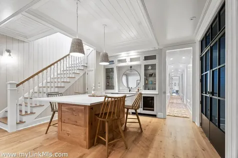 43 Peases Point Way S Edgartown MA 02539