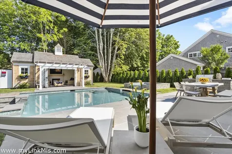 43 Peases Point Way S Edgartown MA 02539