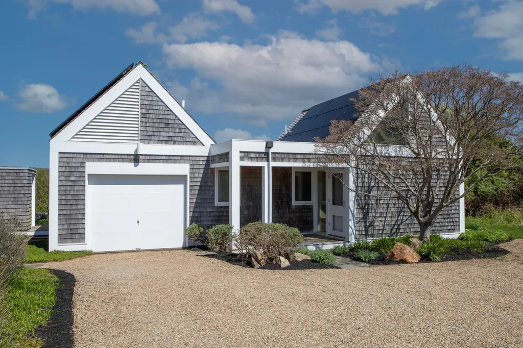 25 Osprey Lane Chilmark MA 02535