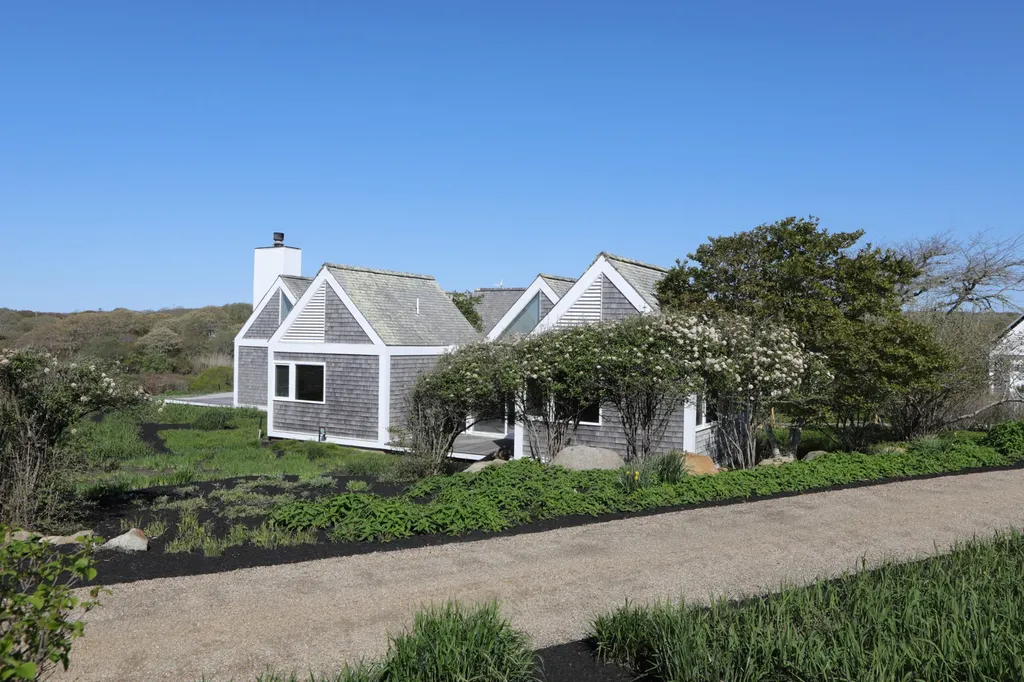 25 Osprey Lane Chilmark MA 02535