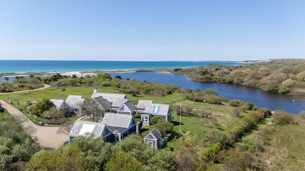 25 Osprey Lane Chilmark MA 02535