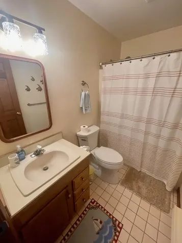 12 Lobsterville Road Aquinnah MA 02535