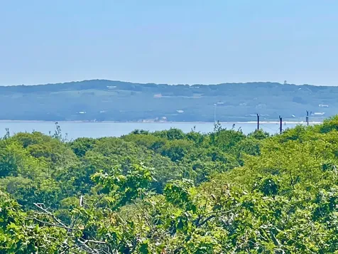 12 Lobsterville Road Aquinnah MA 02535